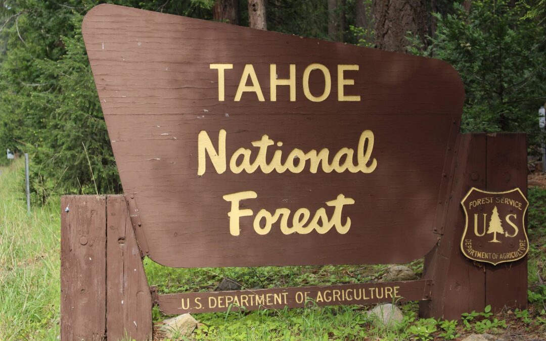 Tahoe_National_Forest_sign